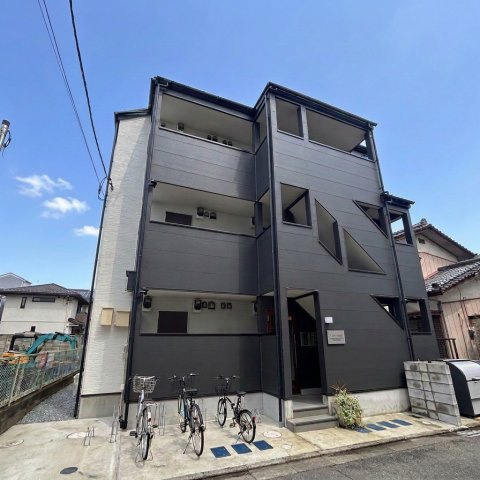 駅徒歩1分の築浅アパート★