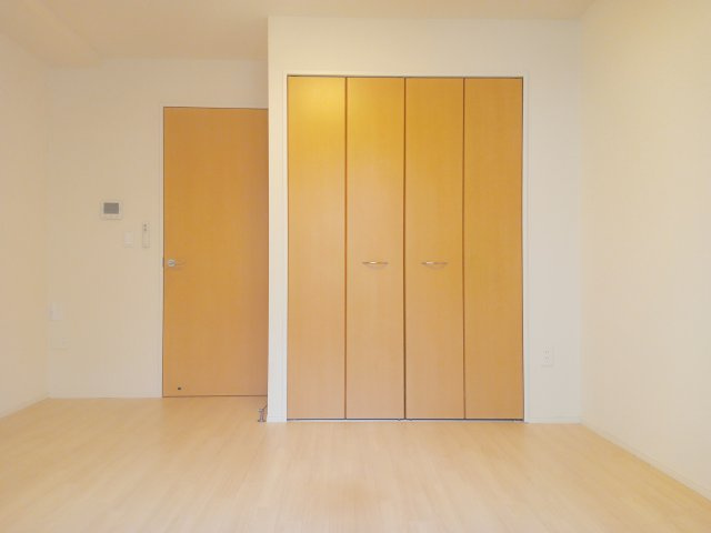 川崎市多摩区登戸の賃貸マンションの寝室
