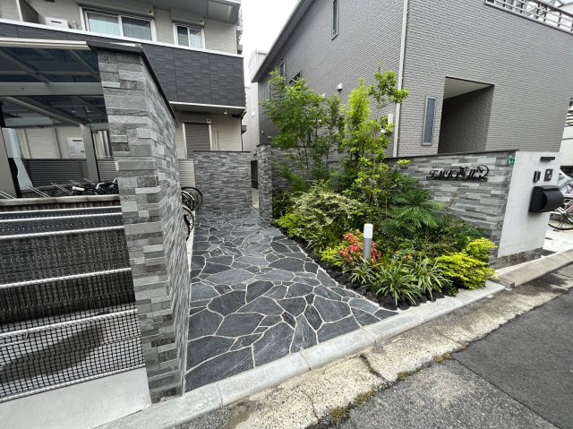 TMK西北のエントランス