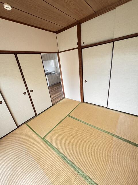 稲城市矢野口の賃貸マンションの寝室