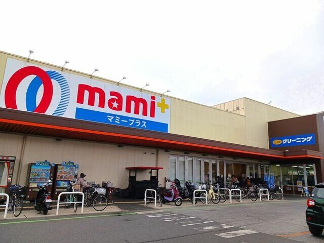 サンシャインビレッジアゼリアＢの周辺