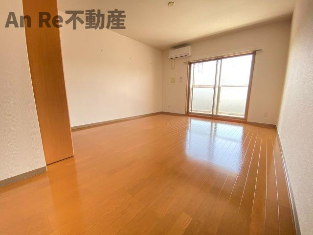 レキシントンマンション安行の居間・リビング|別部屋イメージ写真