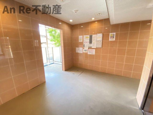 レキシントンマンション安行のロビー