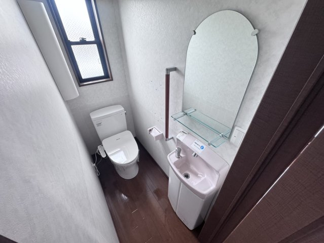 貸戸建城東Aのトイレ|当社、チルホームのHPもご覧ください(^^)/物件情報多数♪