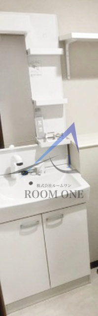 エストゥルースプラス両国の洗面所|洗面台です。