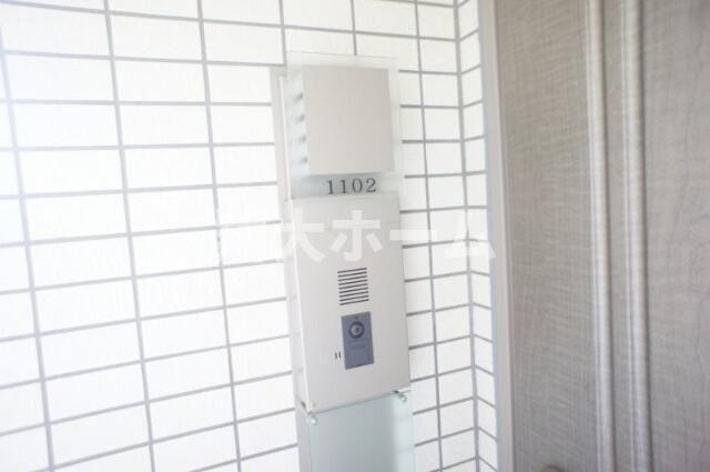 フェローネ入谷の玄関