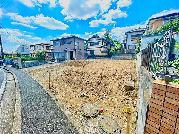 阿久和東一丁目新築戸建　ZEH水準住宅　充実の設備仕様の外観