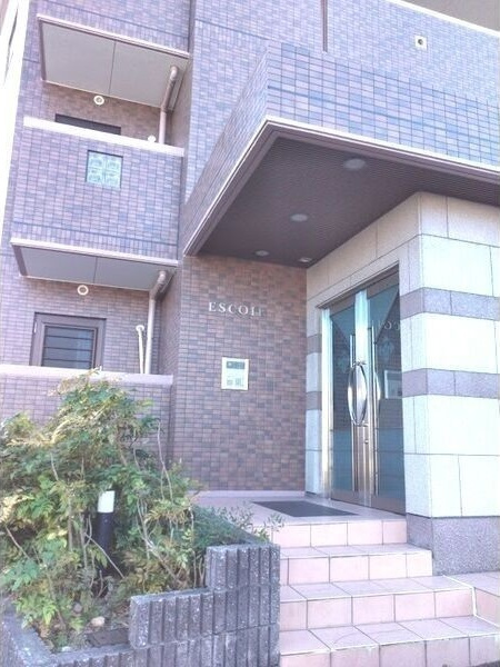 ESCOIRのエントランス