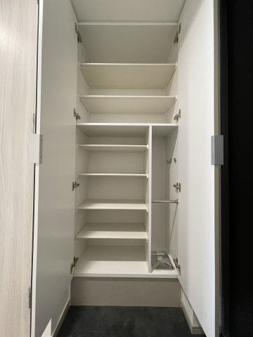 プレサンス芦原橋ヴィブラスの収納|プレサンス芦原橋ヴィブラス　シューズボックス