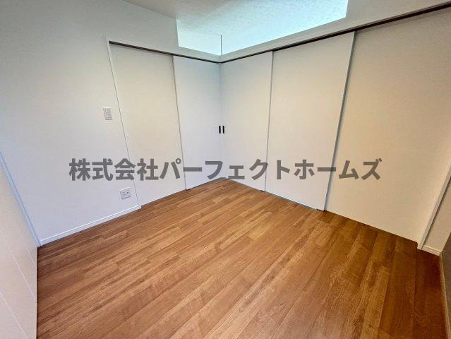 ハウスゲートビルの洋室|使い勝手のいい洋室です