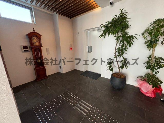 ハウスゲートビルのロビー|毎日通るロビーはこのようになっています