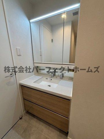 ハウスゲートビルの洗面所|忙しい朝には欠かせない洗面所です
