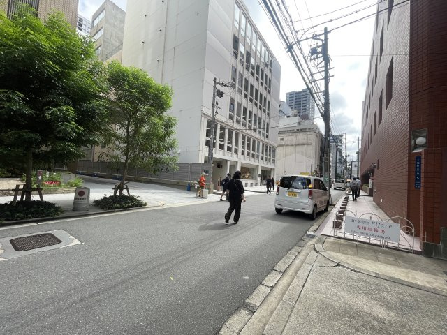 本町パートナーズビルの周辺