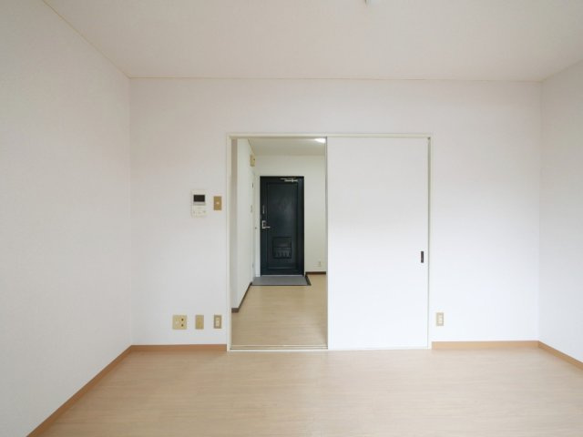 【寝室】 | 昌和鳳