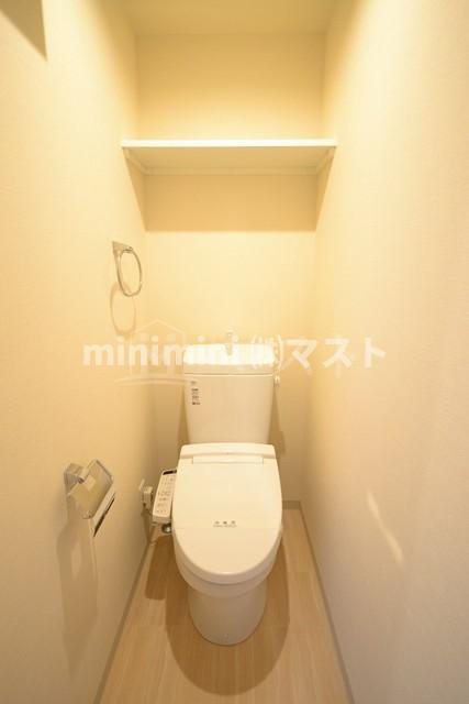 大阪市西区南堀江４丁目の賃貸マンションのトイレ