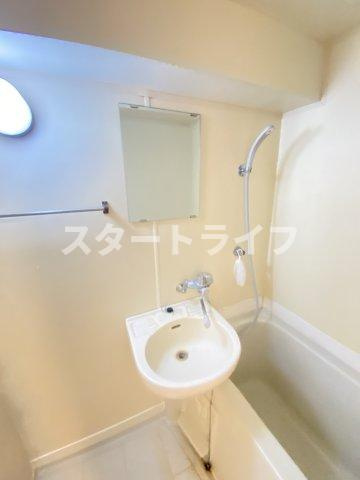 大阪市東淀川区東中島２丁目の賃貸マンションの洗面所