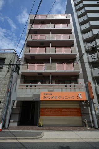 大阪市西区北堀江２丁目の賃貸マンションの外観