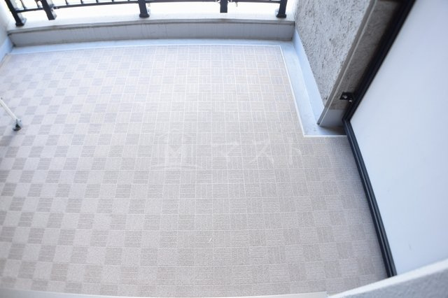 大阪市西区新町３丁目の賃貸マンションのバルコニー