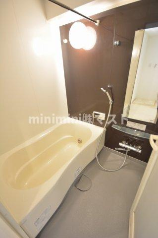 大阪市西区新町１丁目の賃貸マンションの浴室