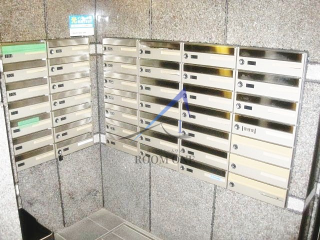 ルーブル中延壱番館のその他共用部分|集合ポストです。