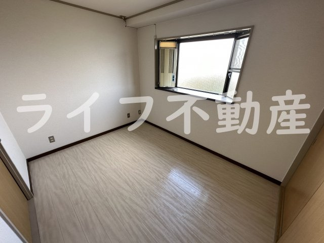 サングリーン布施の居間・リビング