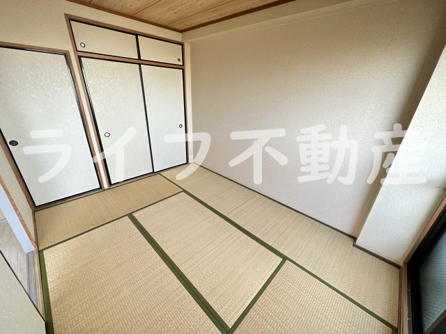 サングリーン布施の和室