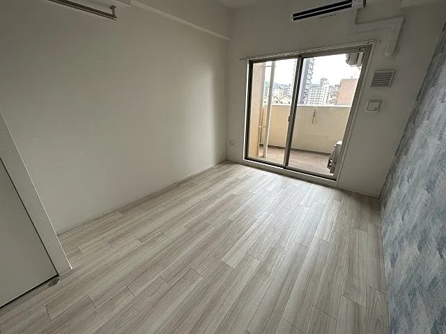 神戸市中央区日暮通４丁目の賃貸マンションの居間・リビング