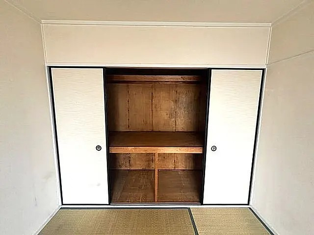 神戸市東灘区魚崎北町６丁目の賃貸マンションの収納