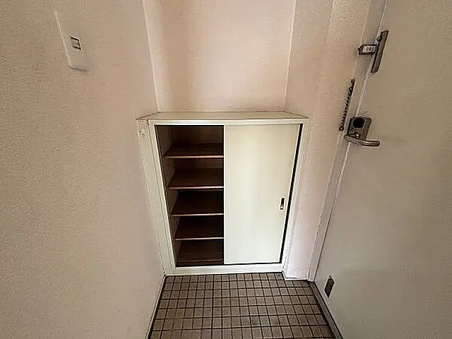 神戸市東灘区魚崎北町６丁目の賃貸マンションの収納