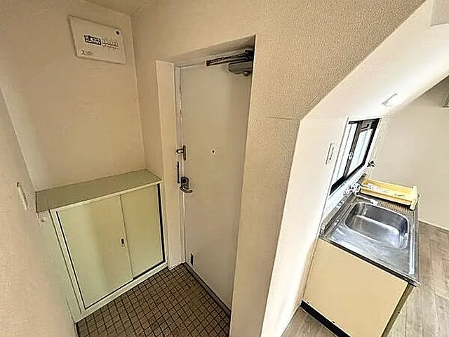神戸市東灘区魚崎北町６丁目の賃貸マンションの玄関