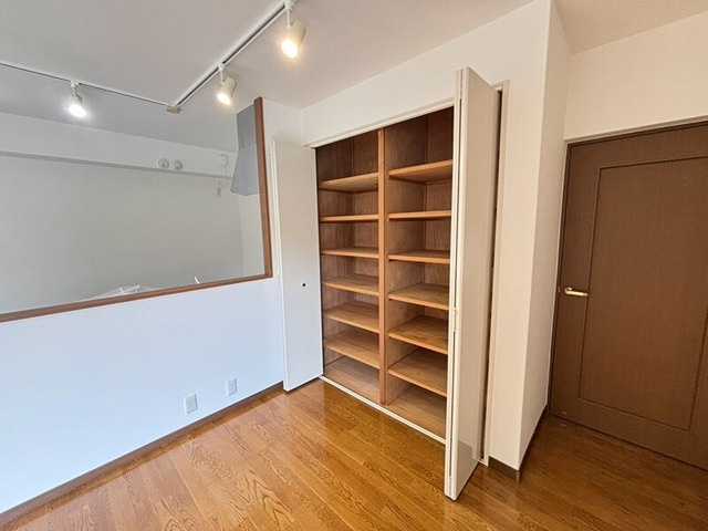 西宮市松生町の賃貸マンションの収納