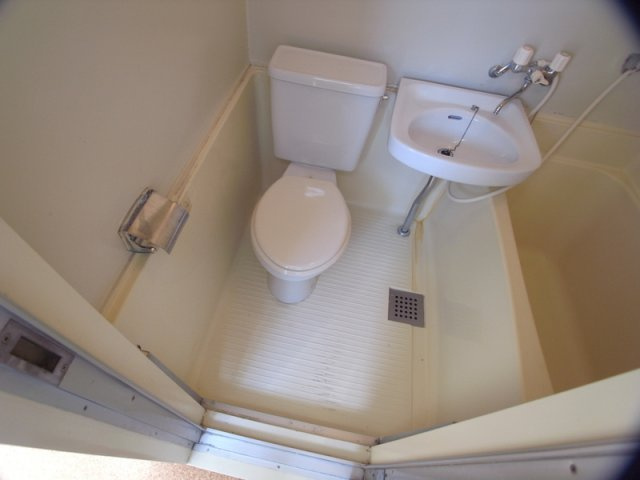 神戸市中央区国香通６丁目の賃貸マンションのトイレ