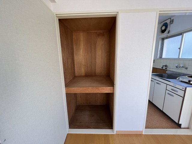 神戸市中央区国香通６丁目の賃貸マンションの収納