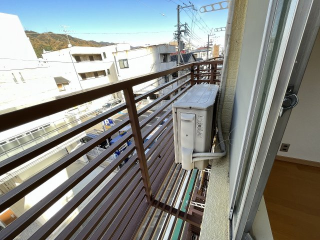 神戸市中央区国香通６丁目の賃貸マンションのバルコニー