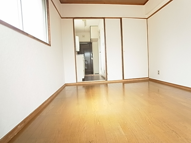 神戸市中央区国香通６丁目の賃貸マンションの居間・リビング