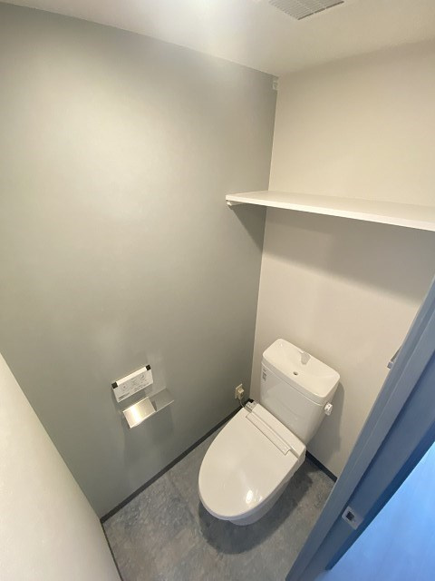 西宮市芦原町の賃貸マンションのトイレ