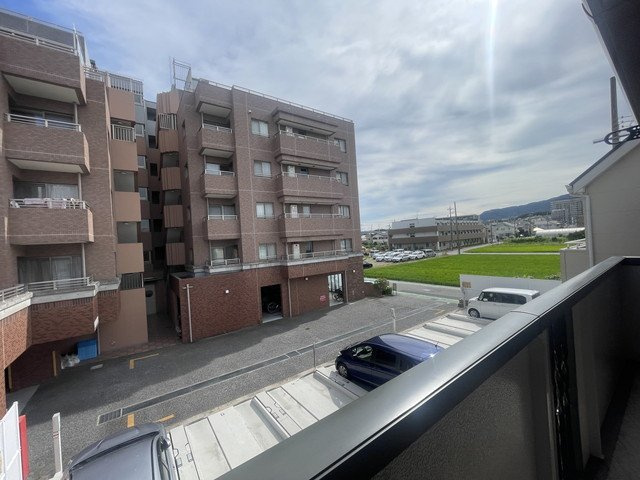西宮市段上町１丁目のアパートの展望