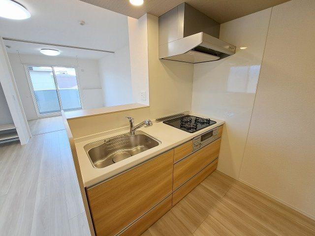 西宮市上甲子園１丁目のアパートのキッチン