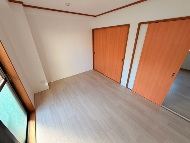 西宮市田代町の賃貸マンションの居間・リビング