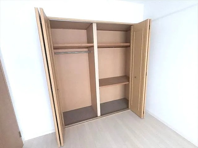 神戸市東灘区青木２丁目の賃貸マンションの収納