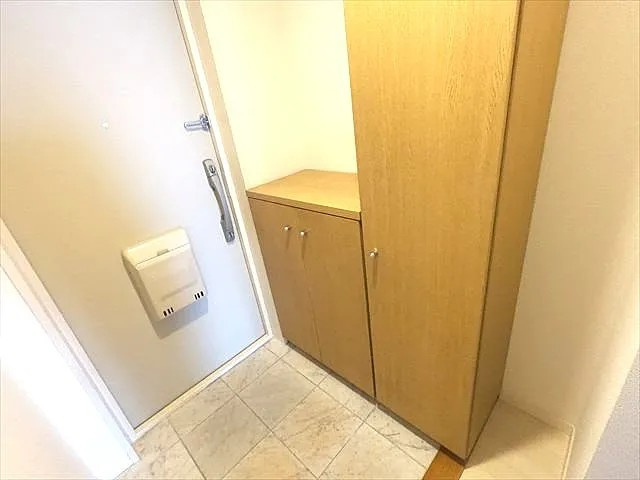 神戸市東灘区青木２丁目の賃貸マンションの玄関