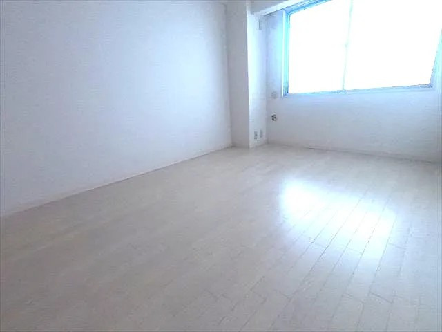 神戸市東灘区青木２丁目の賃貸マンションの居間・リビング