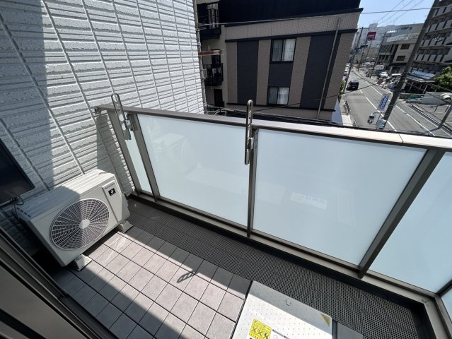 西宮市南昭和町の賃貸マンションのバルコニー