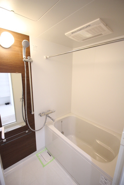 西宮市戸田町の賃貸マンションの浴室