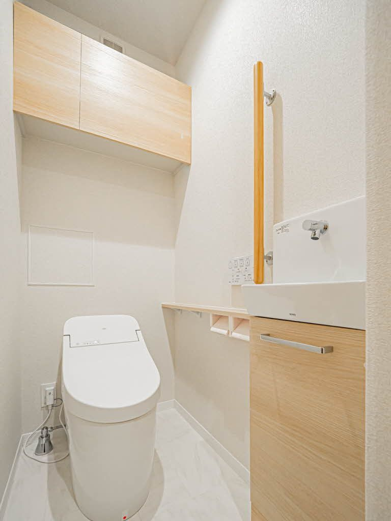 神戸市灘区大和町３丁目の賃貸マンションのトイレ