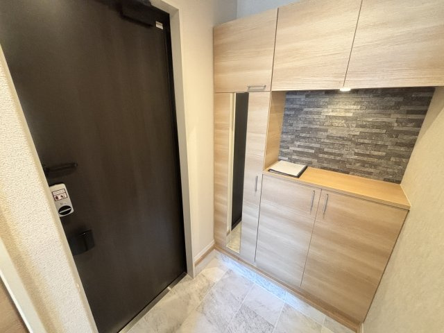 神戸市灘区大和町３丁目の賃貸マンションの玄関