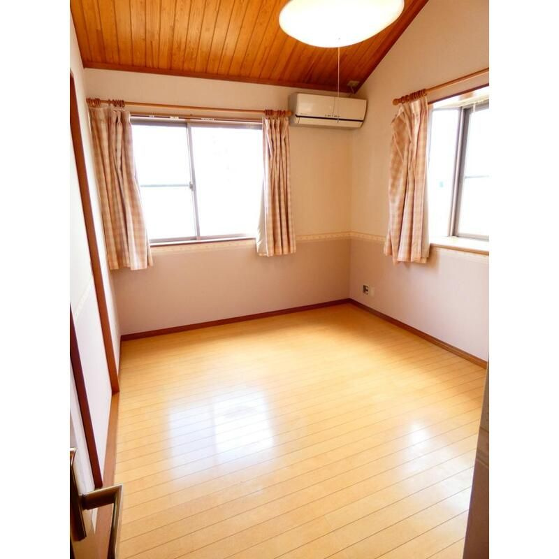 千駄木4丁目戸建ての洋室