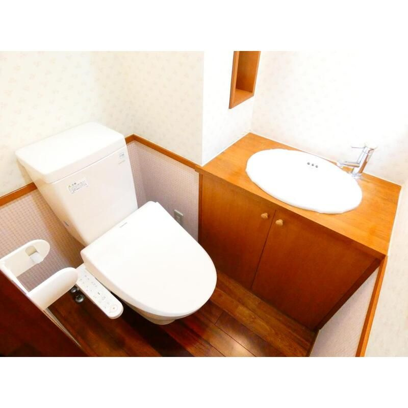 千駄木4丁目戸建てのトイレ