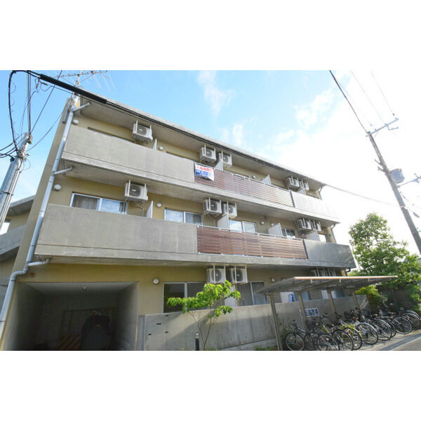 レッドウェル山手の外観
