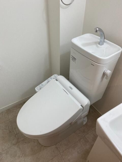 クレールブランシェ西寺尾のトイレ